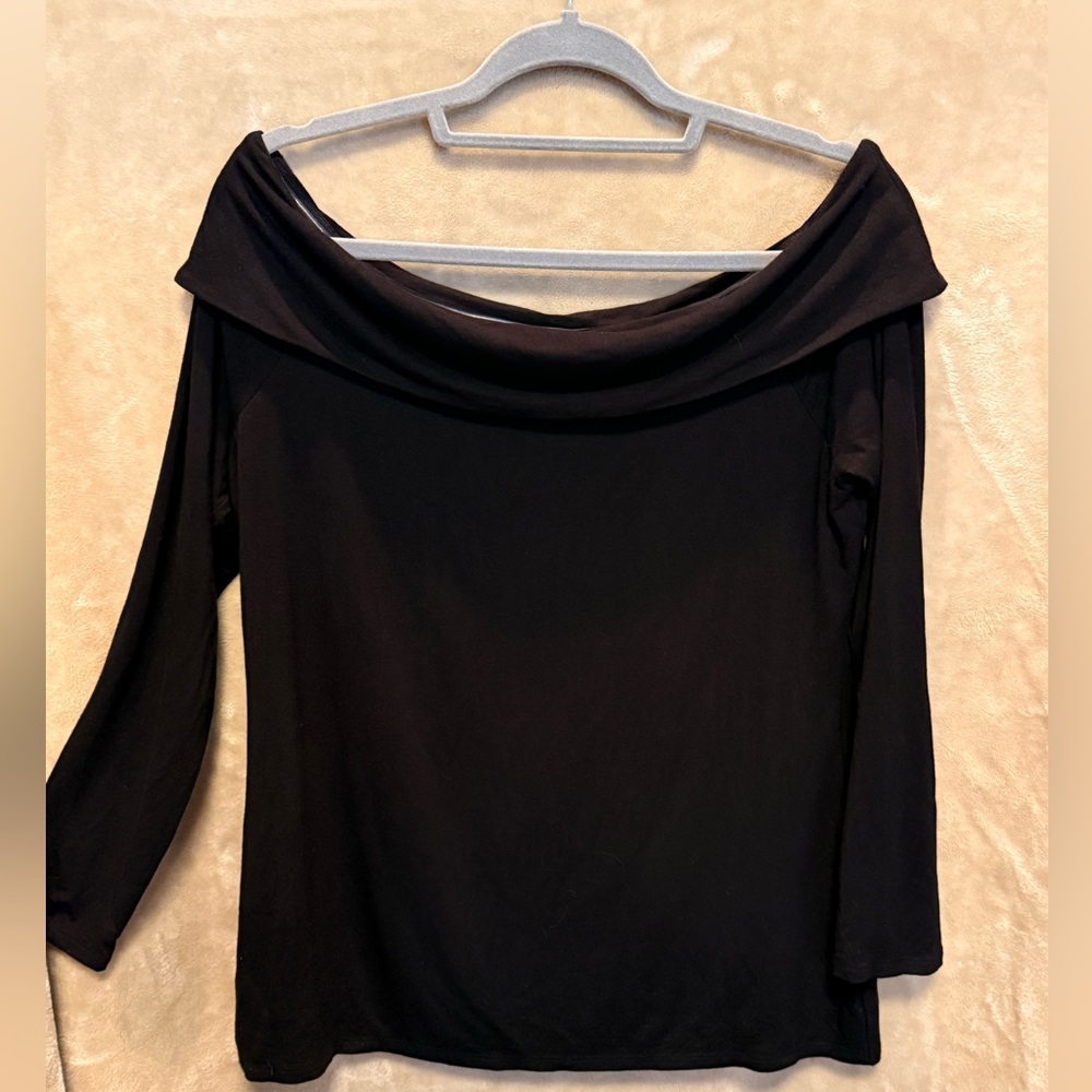 White House Black Market Off-Shoulder‎ Black Blouse 🌟Like New🌟